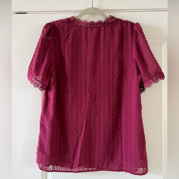 ⚡️Like-New” Beautiful Burgundy Blouse - Picture 6 of 9